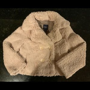 Gap kids Ivory Soft Pile Jacket Size S (6-7}